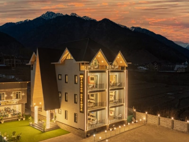 Hotel Falcon Heights Pahalgam