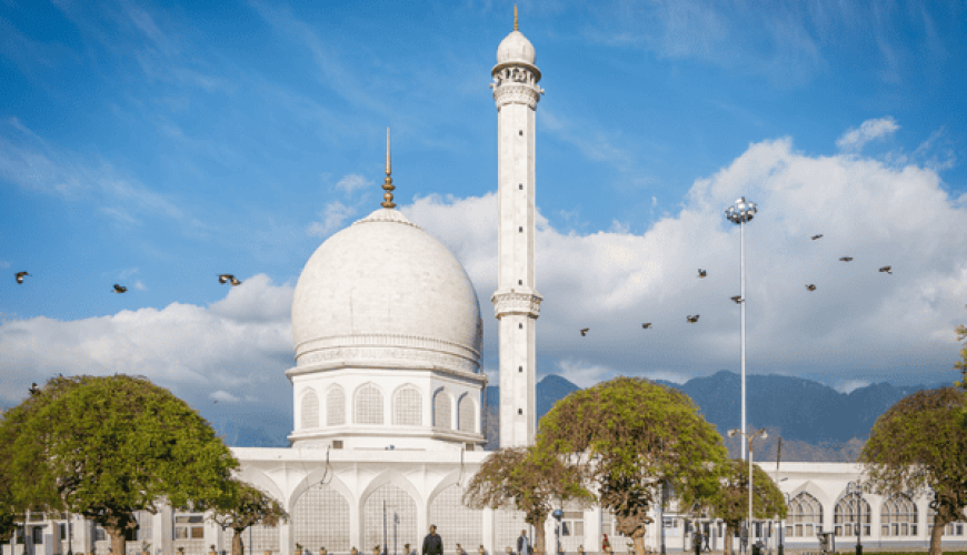 Hazratbal Shrine or Dargah Sharif