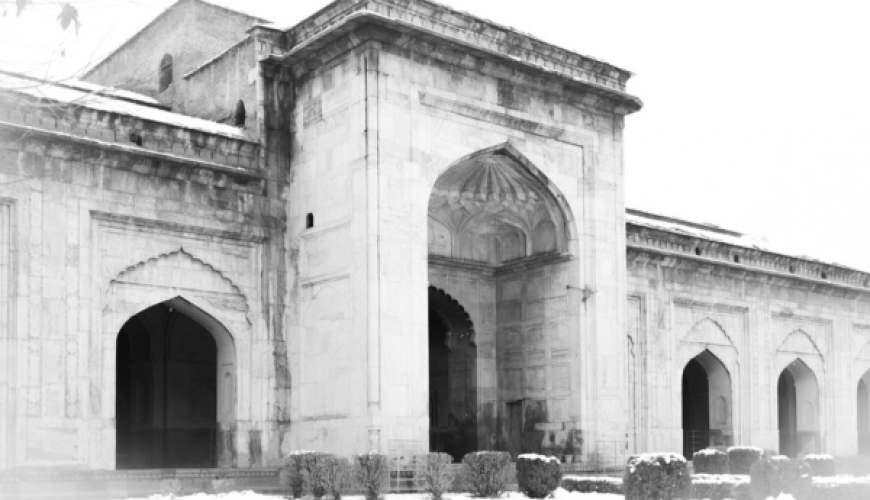 Pather Masjid Srinagar